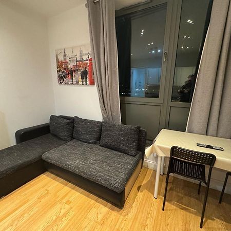 Comfortable - Cosy - Budget Studios In City Center London Exterior photo