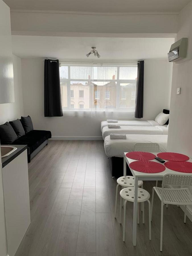 Comfortable - Cosy - Budget Studios In City Center London Exterior photo