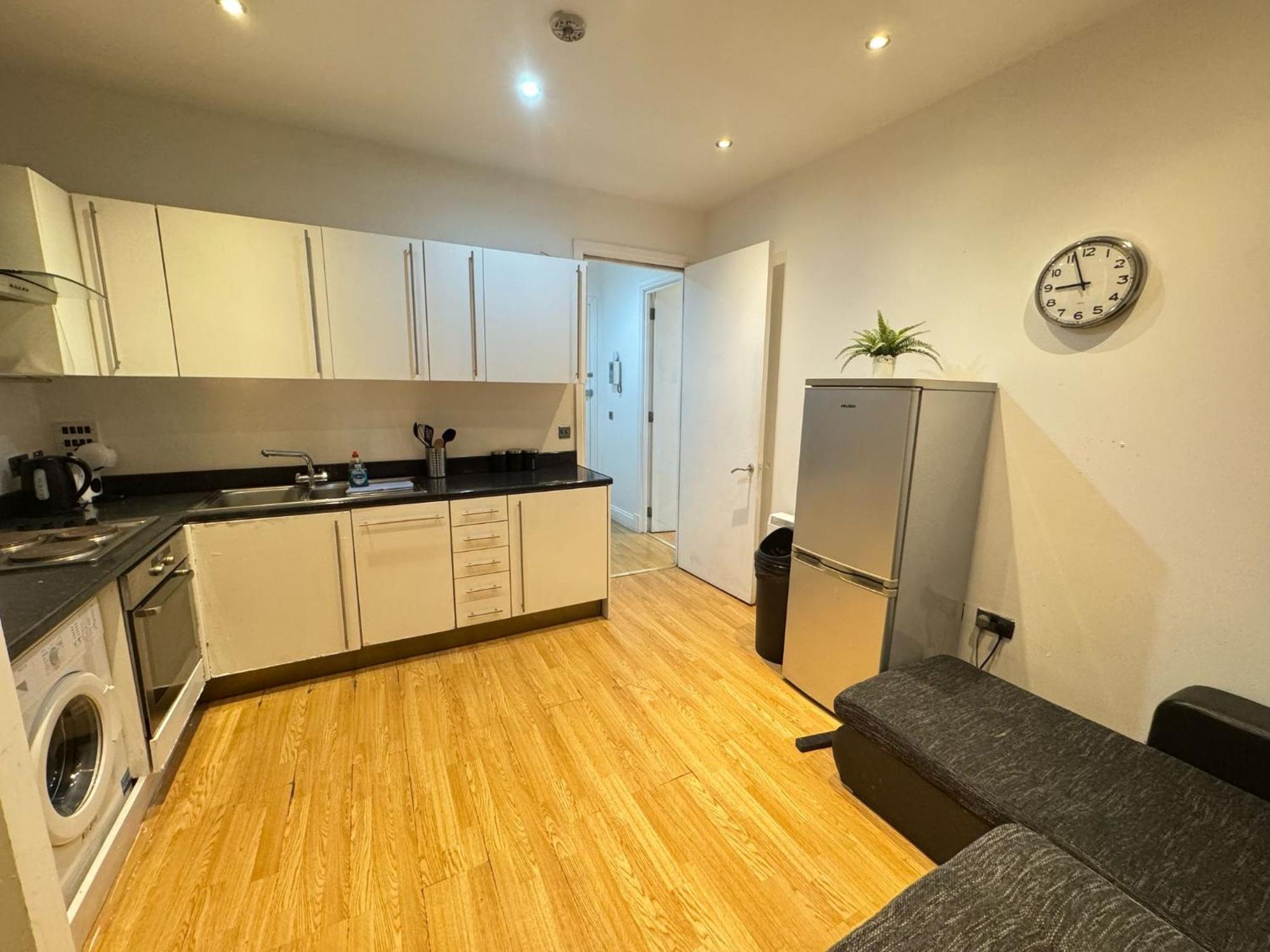Comfortable - Cosy - Budget Studios In City Center London Exterior photo